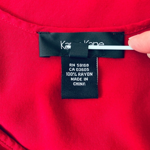 Karen Kane Red With Black Lace Rayon Blouse Sz XS - Picture 8 of 10